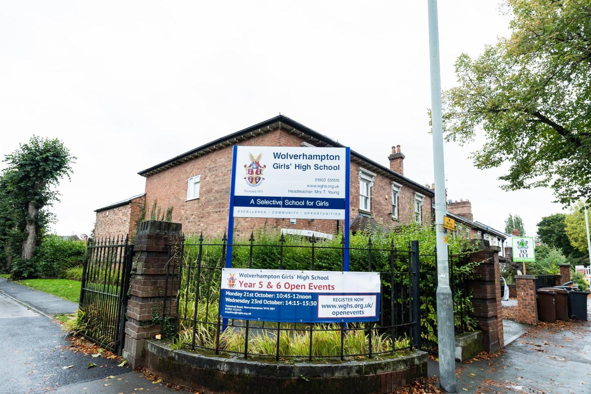 Modern Spacious 2 Bed With Free Secure Parking *